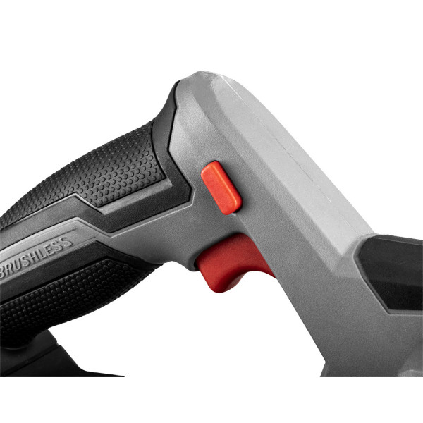 Циркулярна пила GRAPHITE Energy+ 18V, артикул 58G050, з безщітковим двигуном і диском 165 мм, без акб та зп