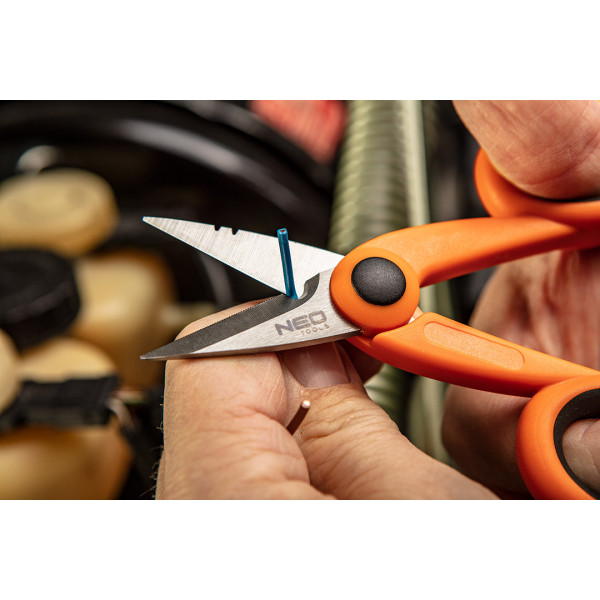Ножиці для кабелю та ізоляції Neo Tools 01-511 140 мм