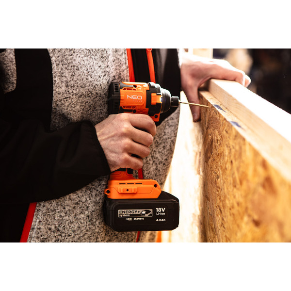 Безщітковий шуруповерт NEO TOOLS 04-612, 300 Нм, 1/4", Energy+, без АКБ та зарядного пристрою