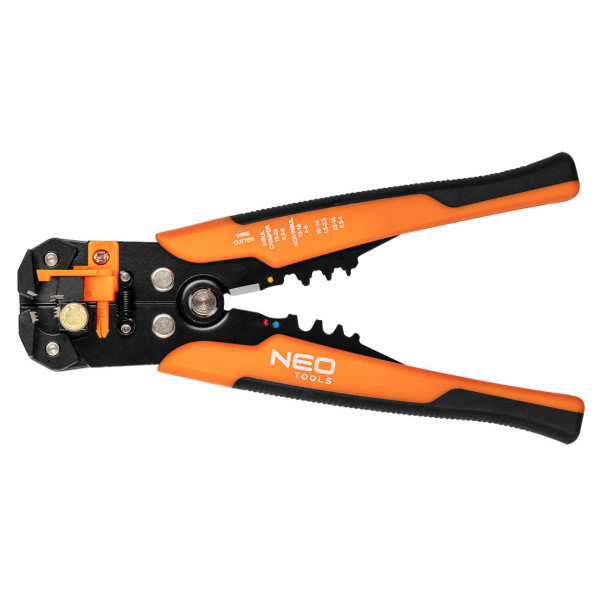 Рюкзак електрика Neo Tools 01-313 31 предмет