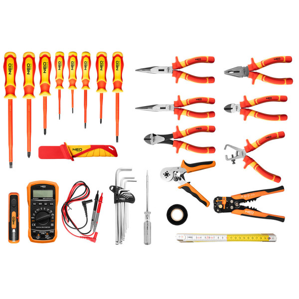 Рюкзак електрика Neo Tools 01-313 31 предмет