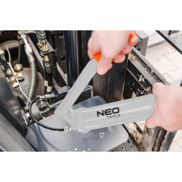 Ричажний шприц для змащування NEO TOOLS 11-501, 500 см?, тиск 400 бар