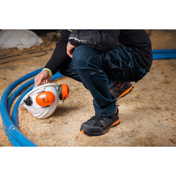 Сандалії робочі Neo Tools 82-079 чорні 43